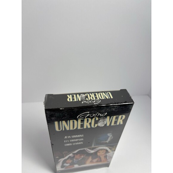 Going Undercover (VHS 1985) Chris Lemmon Lea Thompson Sex Comedy - Picture 2 of 6